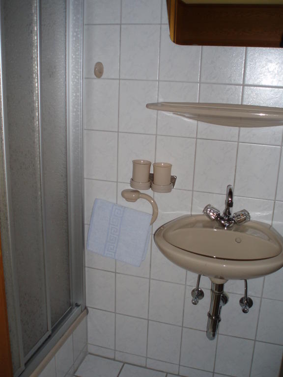 Homestay Haus Wiesenblick Langenfeld